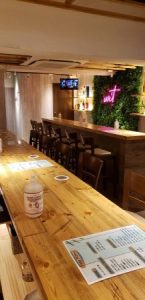 浅草のガールズバーWIT