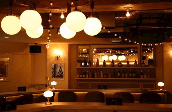 津田沼CAFE&BAR LADIES&GENTLEMEN（レディースアンドジェントルメン）店内の写真