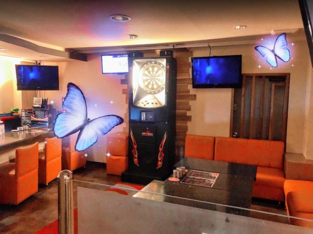 沖縄のガールズバーGirlsBarS