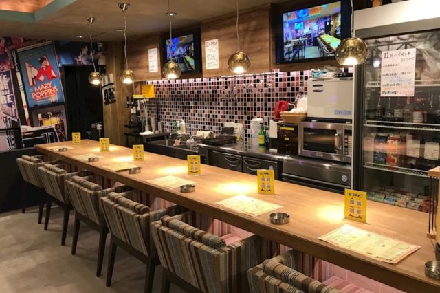 吉祥寺のガールズバーのsmiley(スマイリー)