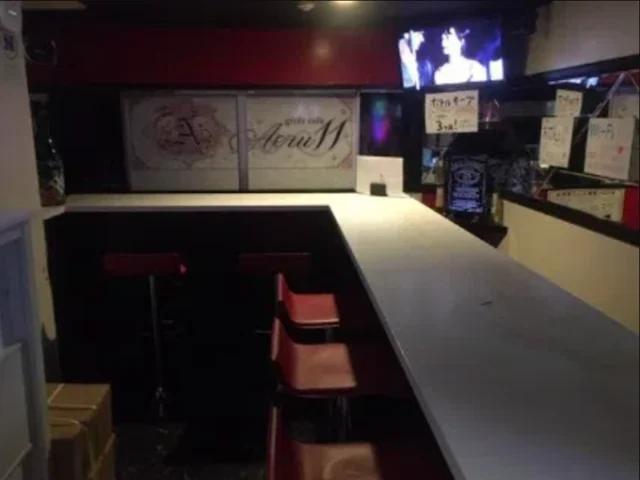 浦和のガールズバーGirlsCafeAeru