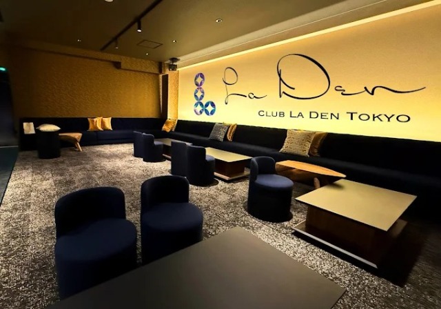 秋葉原のSnackBarLaDen