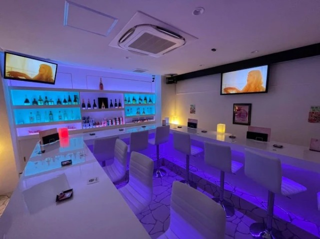 錦糸町のガールズバー桜桃茶屋