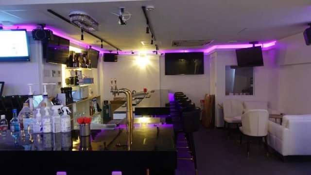 新大久保のガールズバーMs.AIRLINE